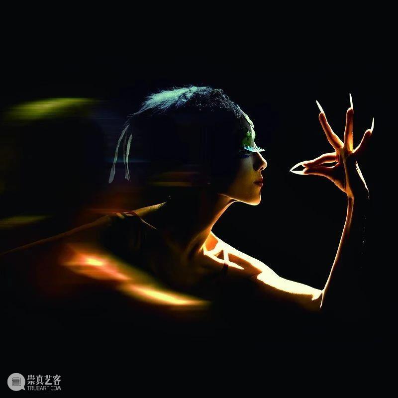 “民族舞·中国心 Ethnic Dance · Chinese Heart” 杨丽萍艺术展 视频资讯 春美术馆 崇真艺客